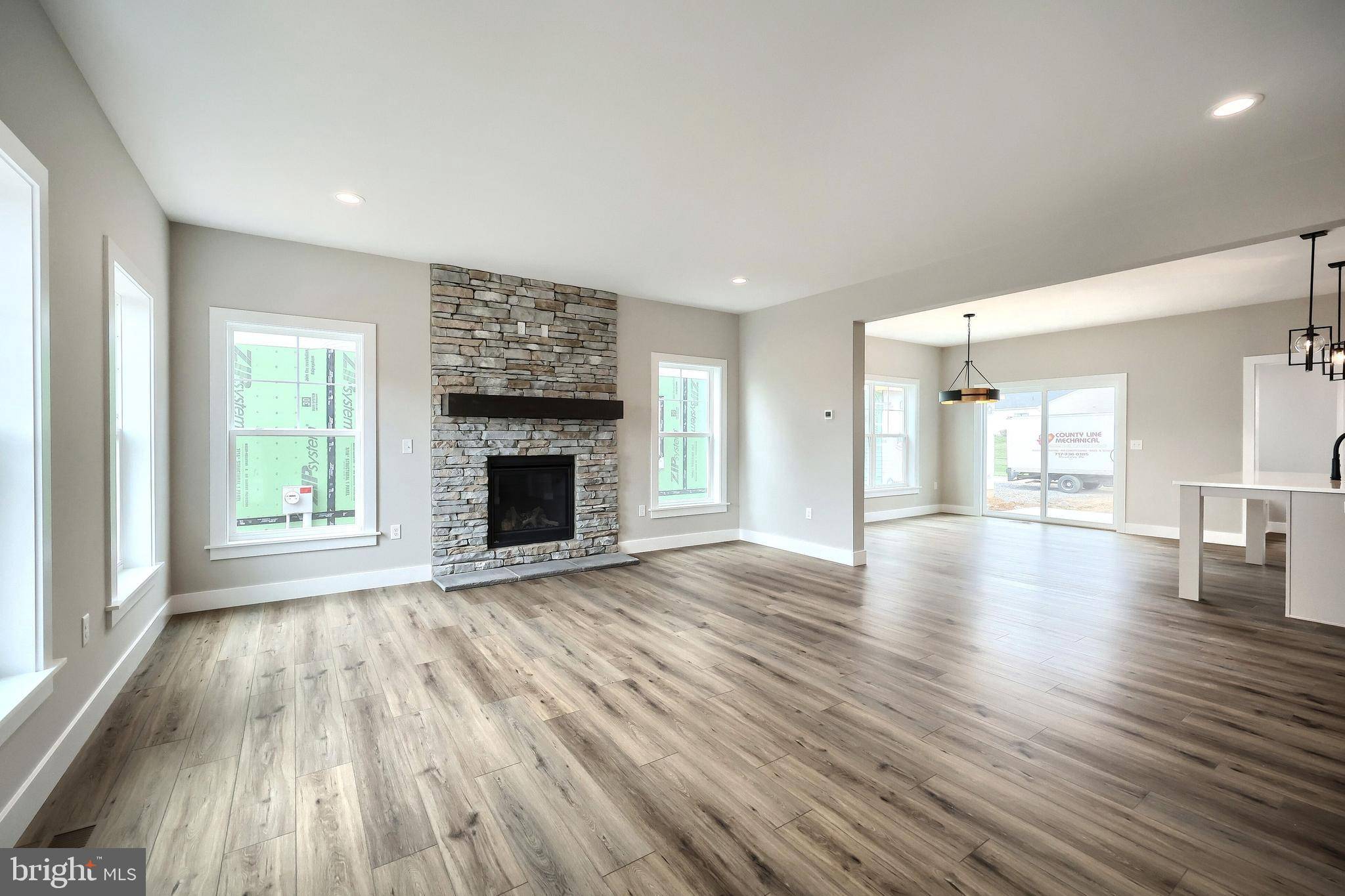 Mechanicsburg, PA 17055,515 ESTATE DR