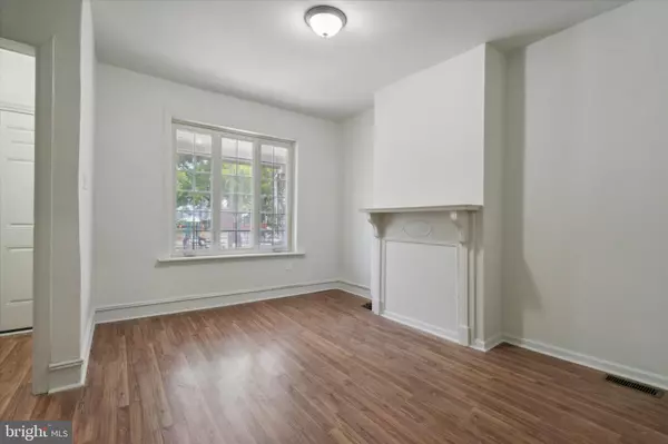 Philadelphia, PA 19139,5449 RACE ST