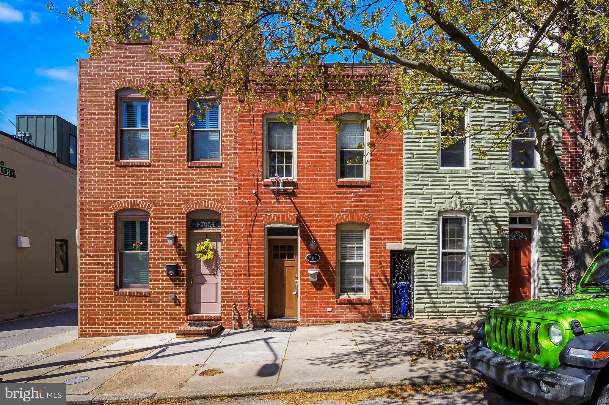 704 S BAYLIS ST, Baltimore, MD 21224