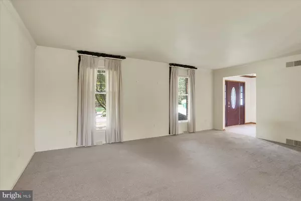 Mechanicsburg, PA 17050,1109 E POWDERHORN RD