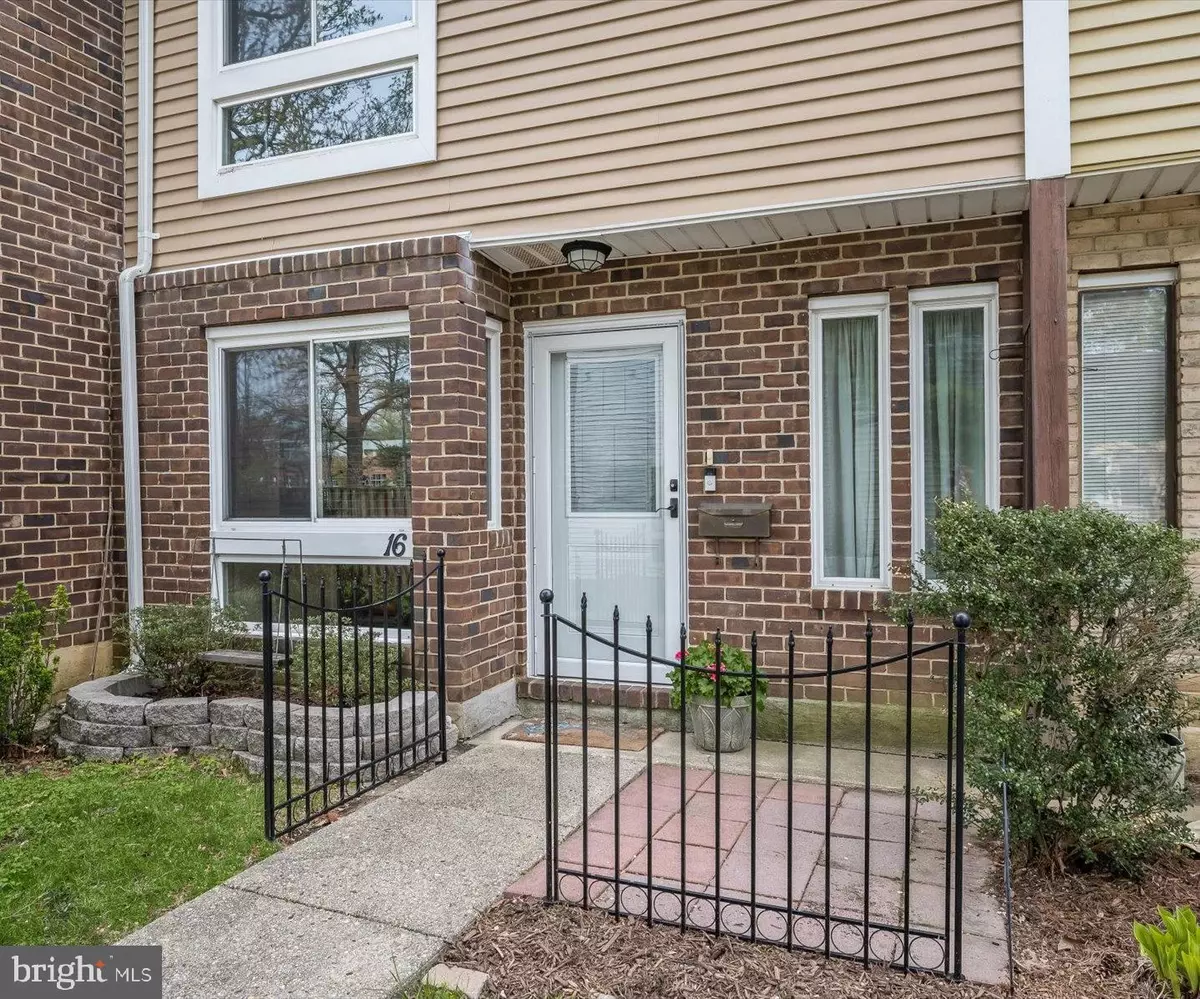 Annapolis, MD 21403,16 WOODWARD CT