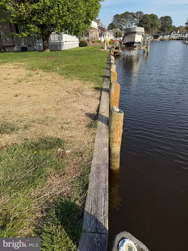 Ocean Pines, MD 21811,392 OCEAN PKWY