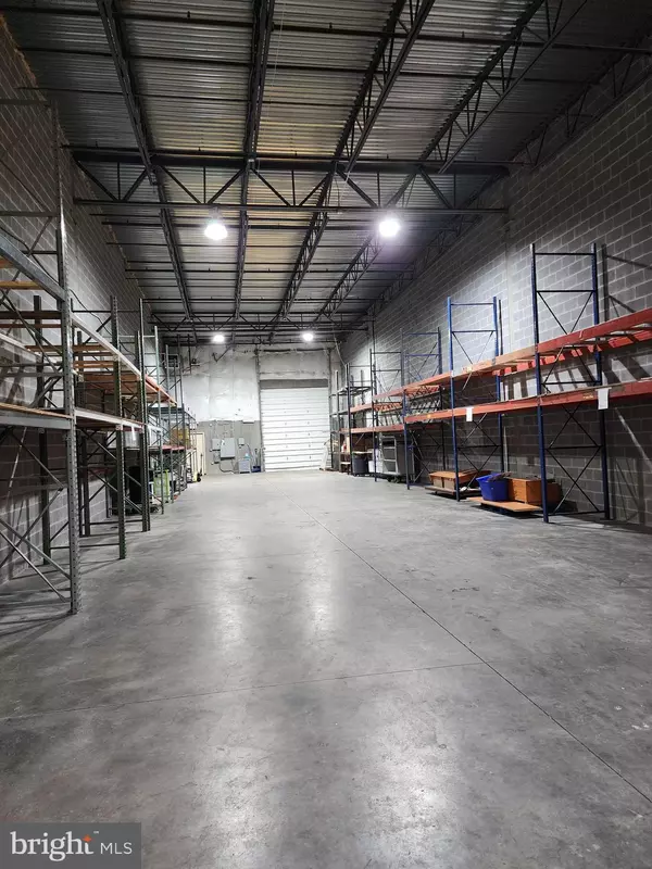 12171 LIVINGSTON RD, Manassas, VA 20109