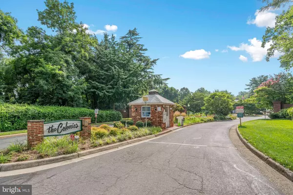 Mclean, VA 22102,7721 TREMAYNE PL #112