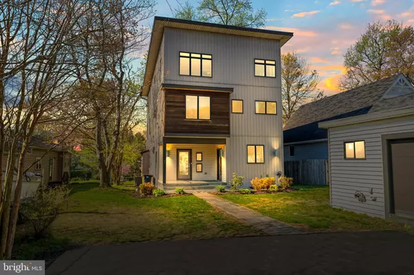 34 JOHNSON RD, Pasadena, MD 21122