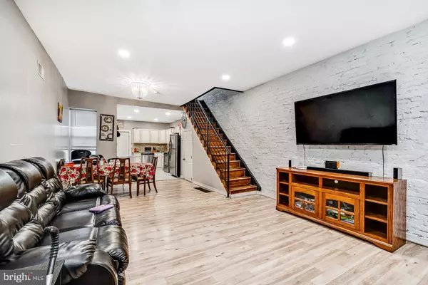 3963 BROWN ST, Philadelphia, PA 19104