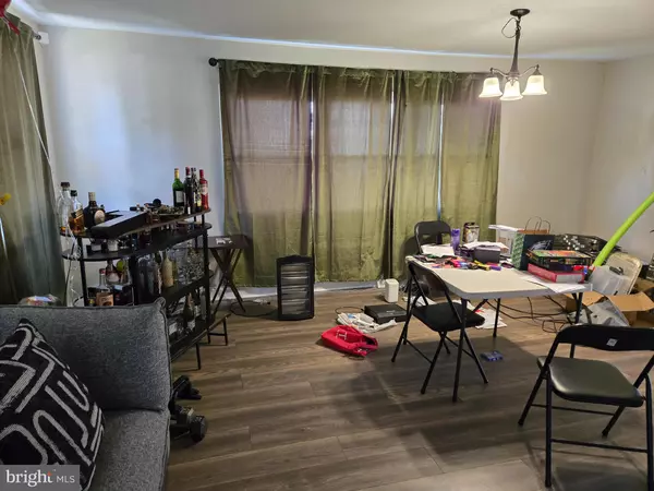 Lindenwold, NJ 08021,729 BENTLEY RD