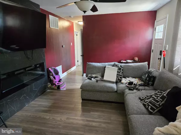 Lindenwold, NJ 08021,729 BENTLEY RD