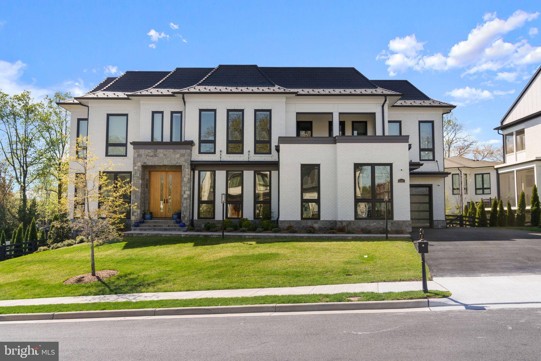 Mclean, VA 22101,6501 HALLS FARM LN