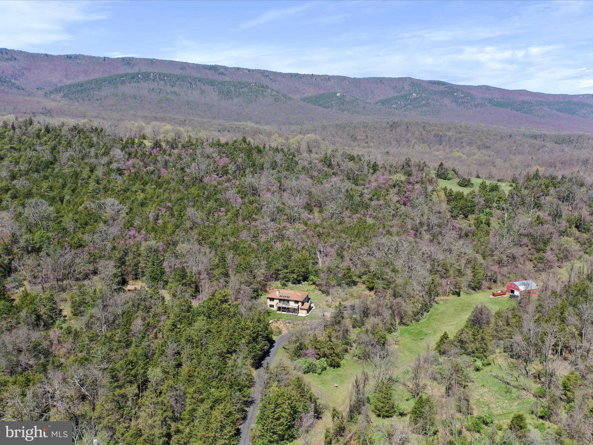 1639 SUGAR HILL RD, Maurertown, VA 22644