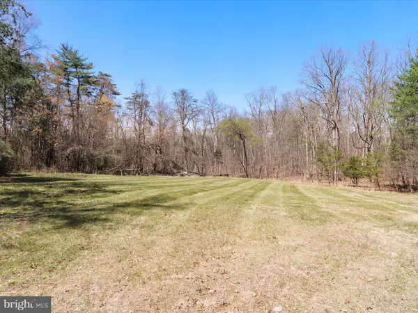 Hedgesville, WV 25427,388 FRAGRANCE LN