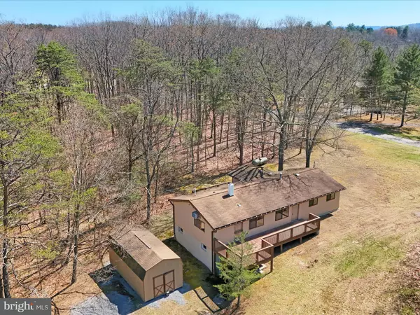 Hedgesville, WV 25427,388 FRAGRANCE LN