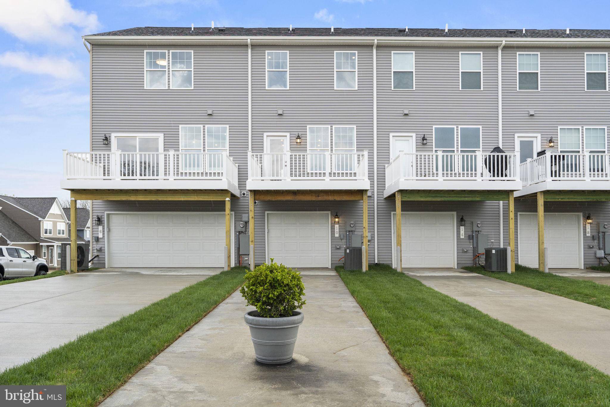 Ranson, WV 25438,63 ANTHEM ST