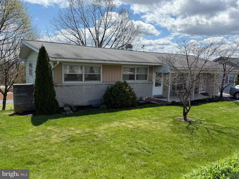 930 GROFF AVE, Elizabethtown, PA 17022