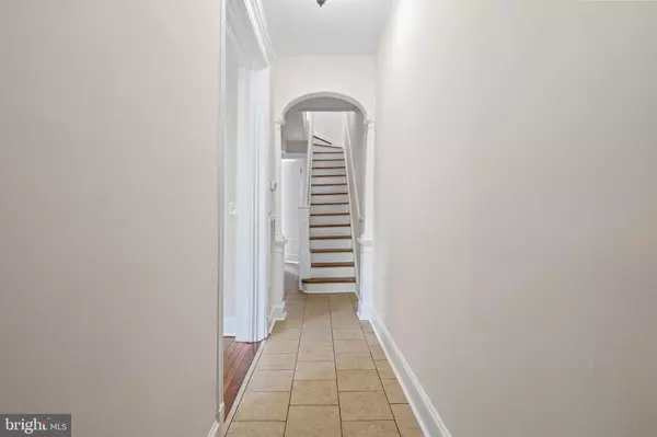 Washington, DC 20001,32 RANDOLPH PL NW