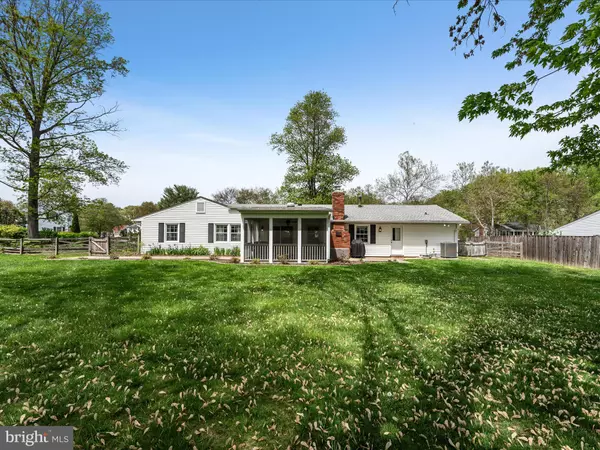 Fairfax, VA 22033,13107 MELVILLE LN