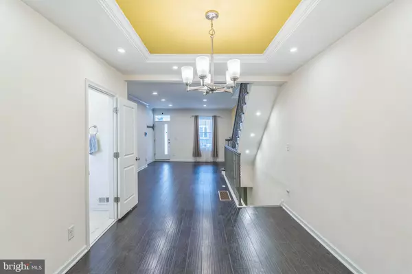 Philadelphia, PA 19145,2233 MOORE ST