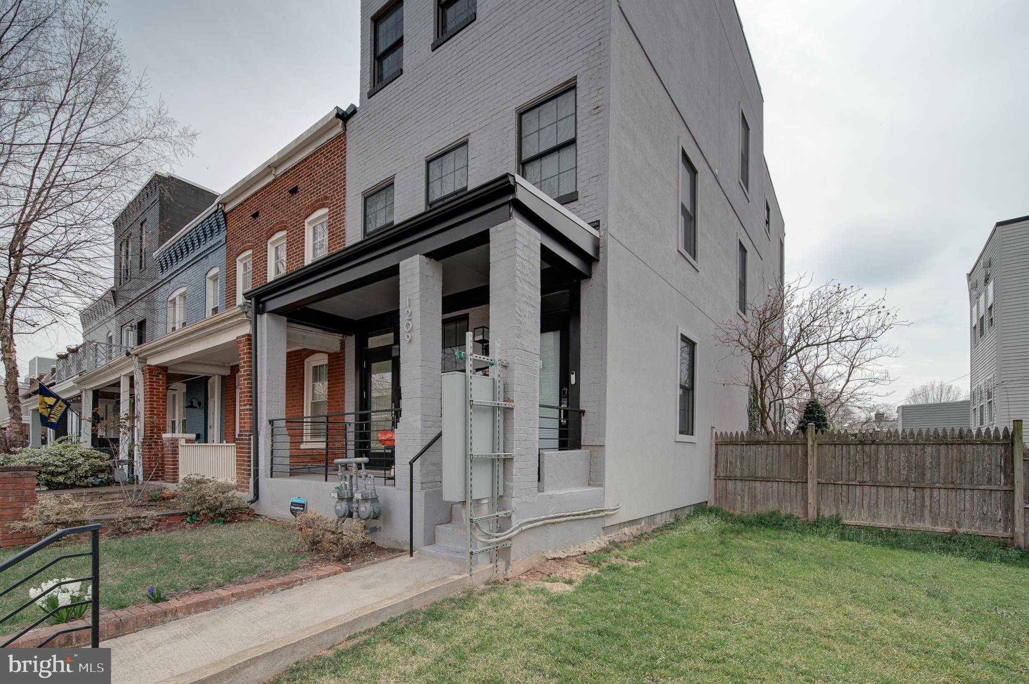 Washington, DC 20002,1209 OATES ST NE #2