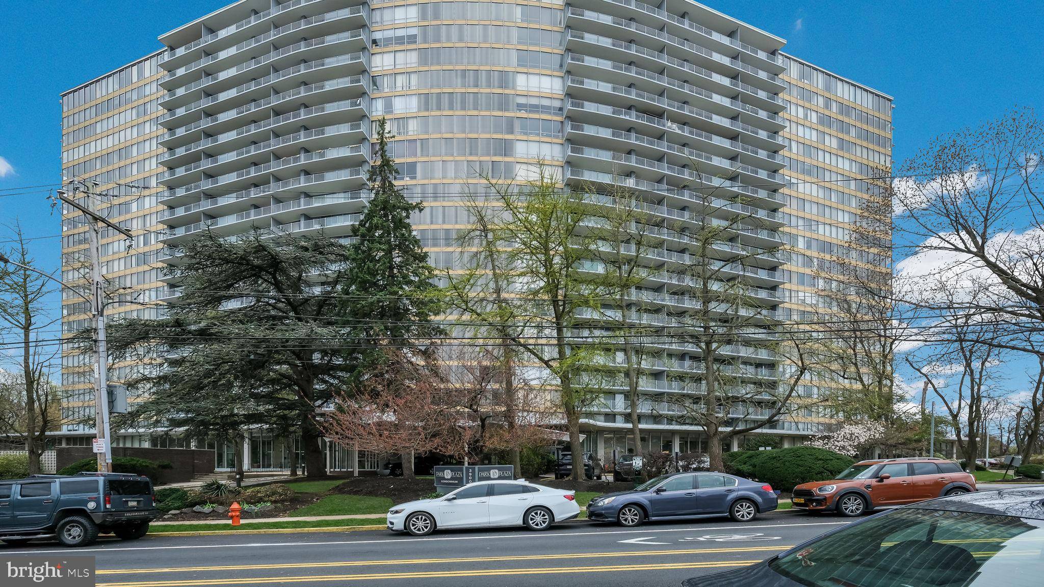 Philadelphia, PA 19131,3900 FORD RD #11J