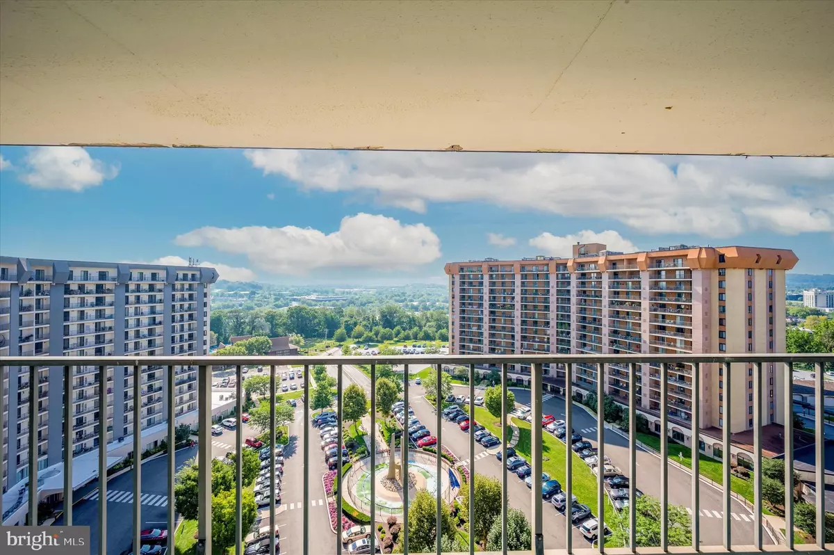 King Of Prussia, PA 19406,21438 VALLEY FORGE CIR #1438