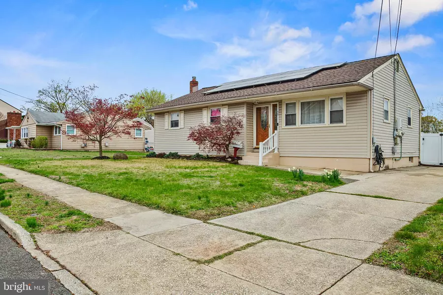 59 E CHESTNUT AVE, Bellmawr, NJ 08031