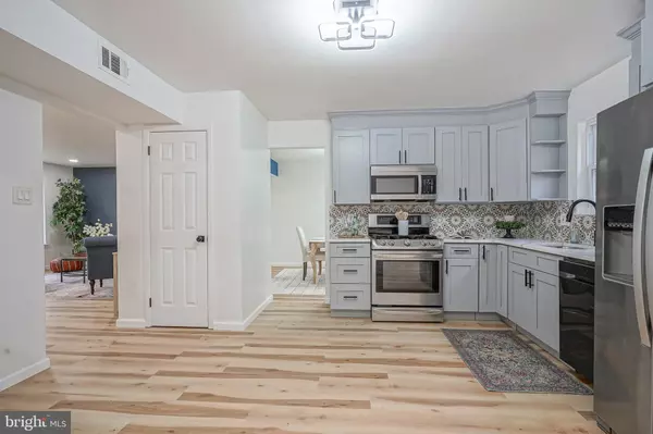 Clementon, NJ 08021,15 ORIOLE PL