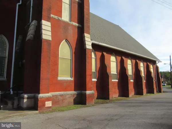 Crisfield, MD 21817,39 W MAIN ST