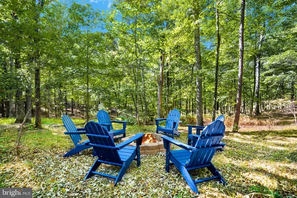 Berkeley Springs, WV 25411,671 PLUM TREE LN