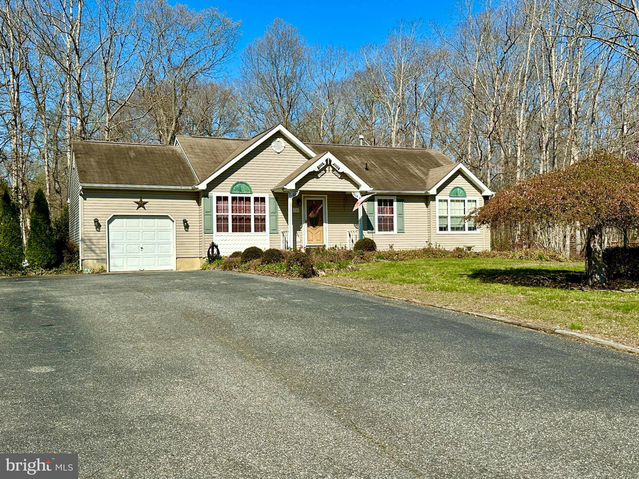 15 MCCURDY AVE, Franklinville, NJ 08322