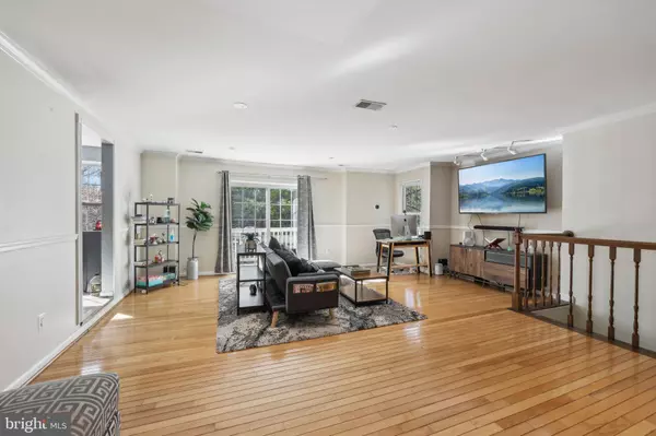 Burtonsville, MD 20866,3743 AIRDIRE CT #6-62