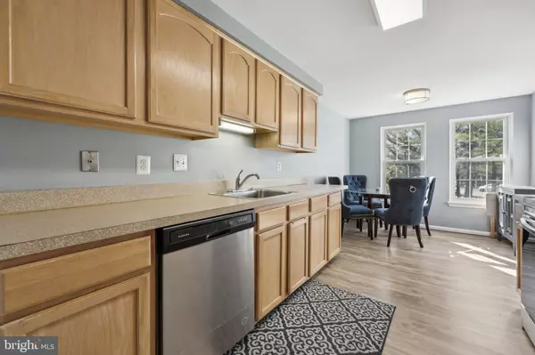 Burtonsville, MD 20866,3743 AIRDIRE CT #6-62