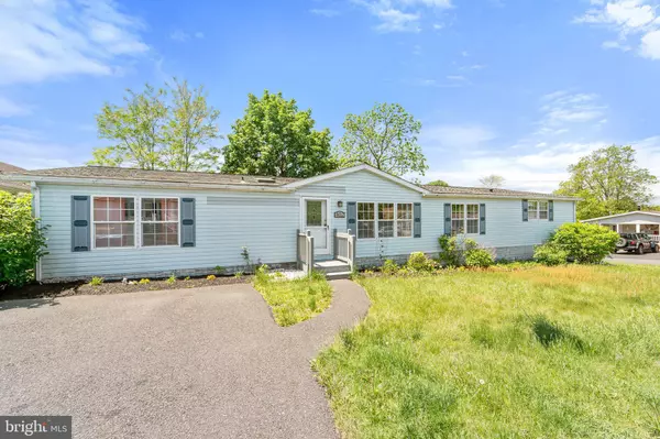 Doylestown, PA 18901,402 FORDHOOK