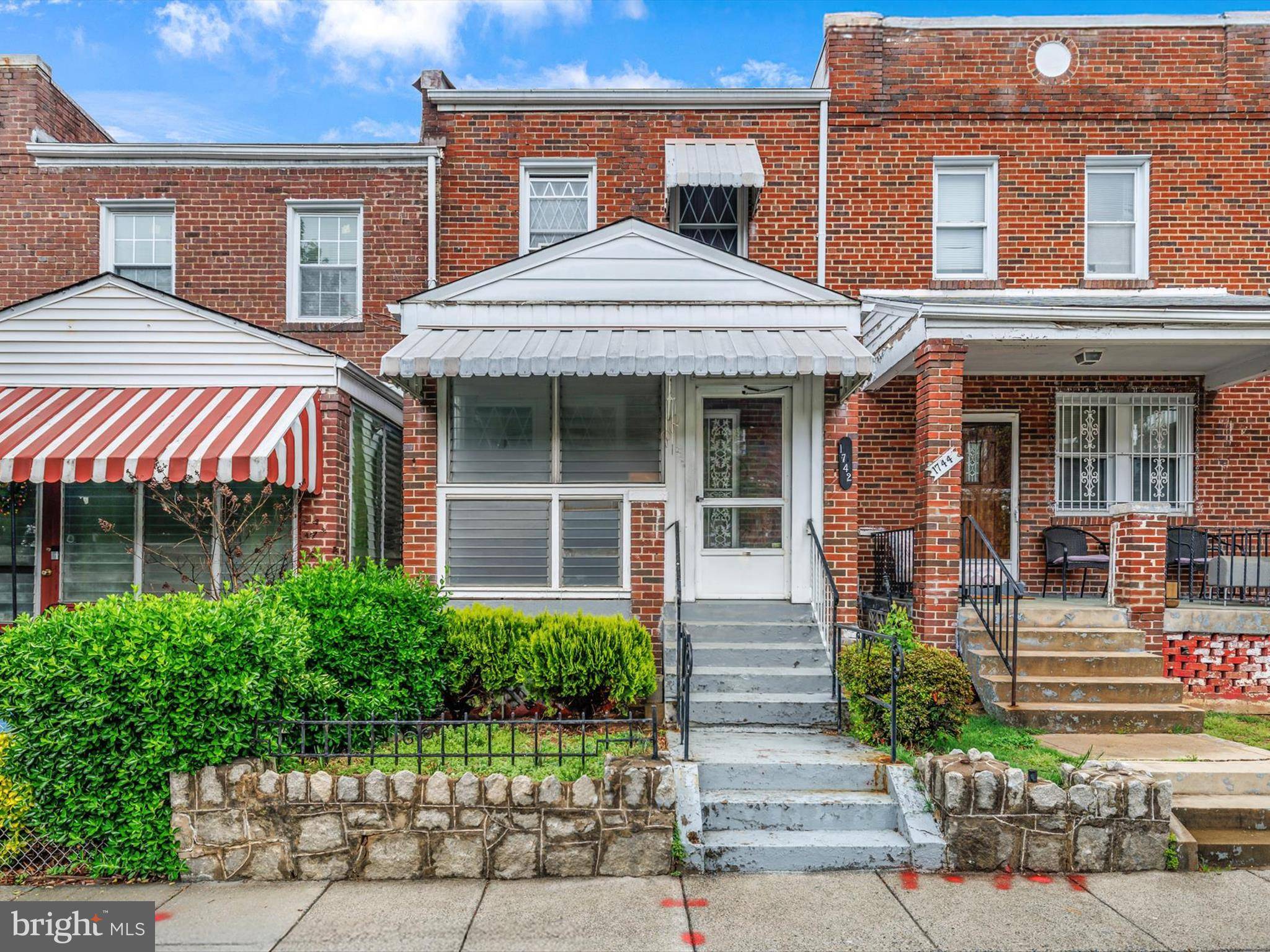 1742 LYMAN PL NE, Washington, DC 20002