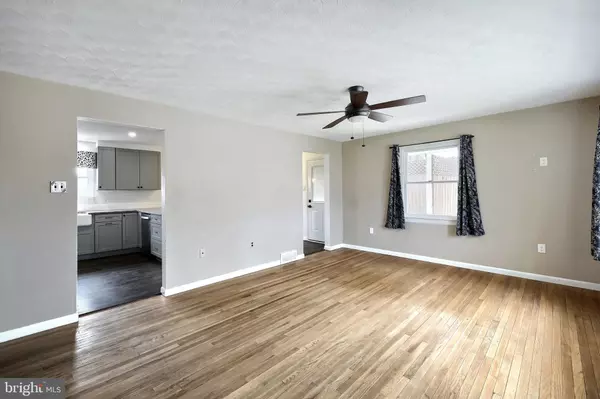 Jacobus, PA 17407,13 CIRCLE DR