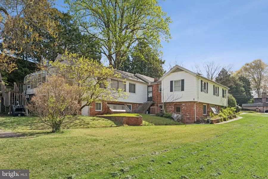 3106 JUNIPER LN, Falls Church, VA 22044