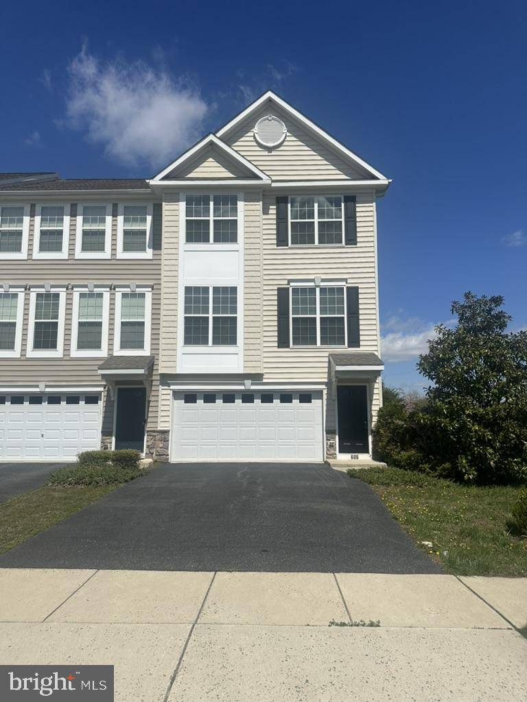 606 COURTLY RD, Townsend, DE 19734