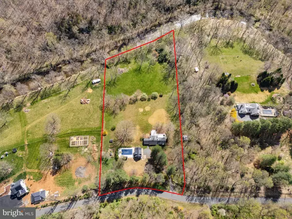 Middleburg, VA 20117,38271 LIME KILN RD