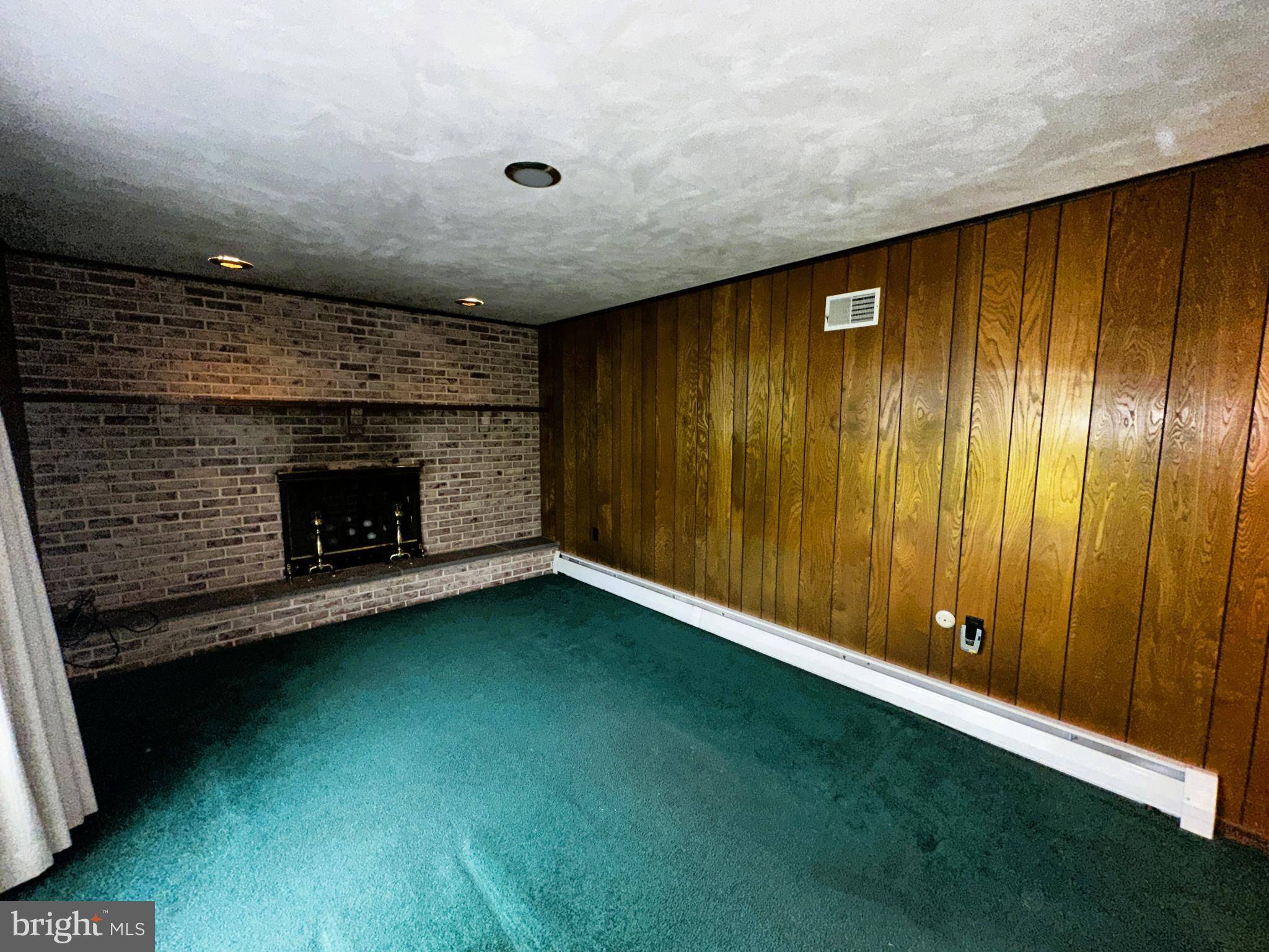 Sinking Spring, PA 19608,3060 LINDA LN