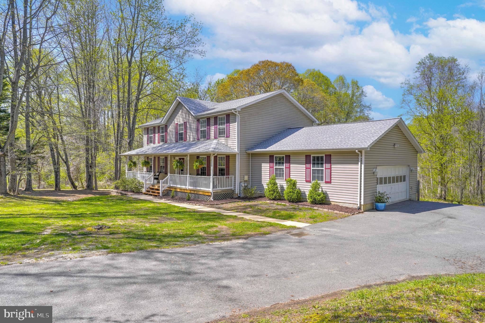 Lothian, MD 20711,936 DECESARIS DR