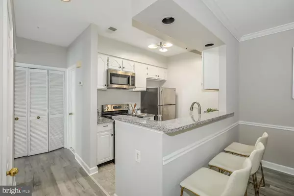 Rockville, MD 20852,5905 BARBADOS PL #103