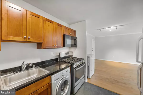 Washington, DC 20020,3107 NAYLOR RD SE #303