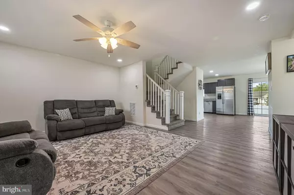 Felton, DE 19943,15 MAYFLOWER DR