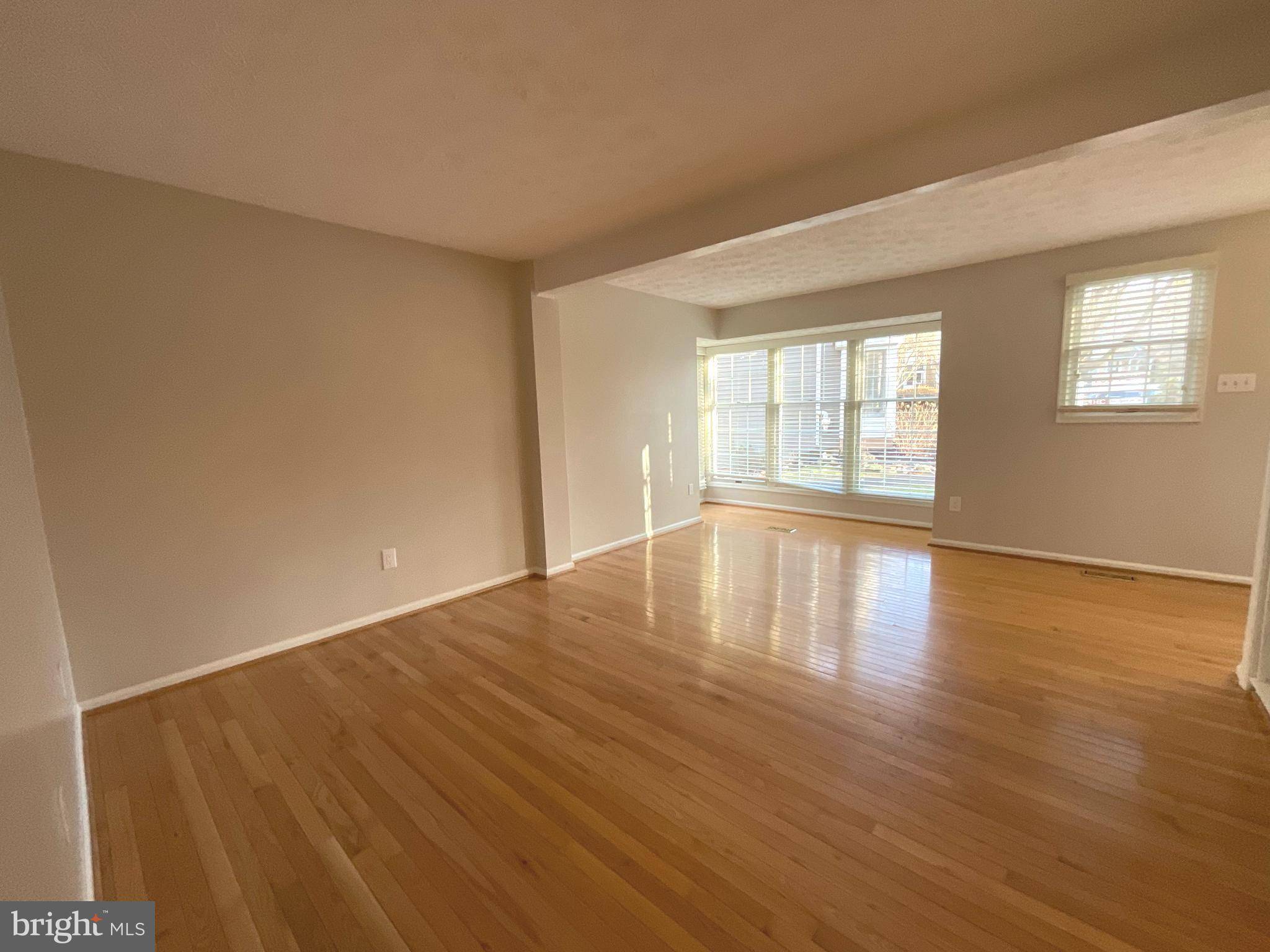 Reston, VA 20194,1565 TWISTED OAK DR