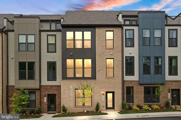 Herndon, VA 20171,2495 LIBERTY LOOP