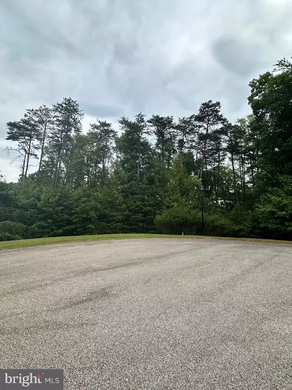 Gretna, VA 24557,0 WATERVIEW CT