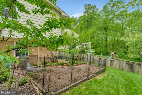 Falls Church, VA 22043,7306 IDYLWOOD CT