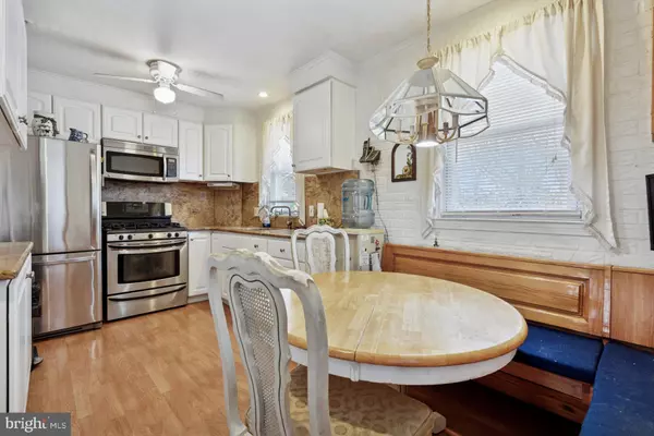 Philadelphia, PA 19111,7121 LAWNDALE AVE