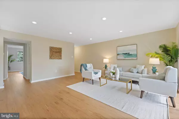 Rockville, MD 20852,10420 ROCKVILLE PIK #302