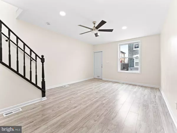 Philadelphia, PA 19145,2211 PIERCE ST