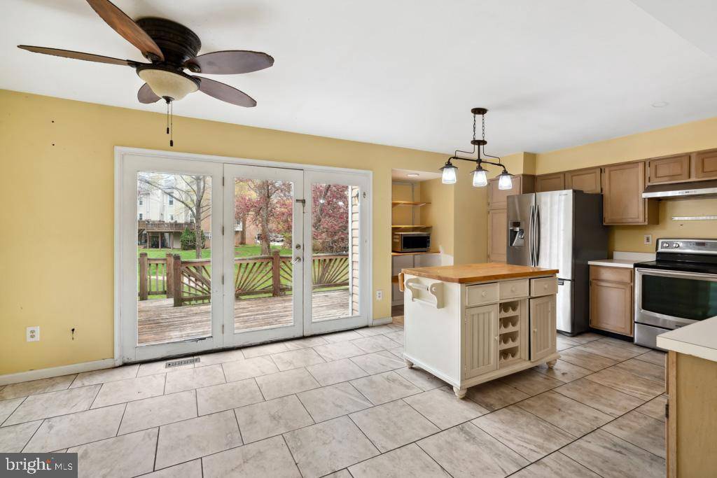 Columbia, MD 21044,5235 LIGHTFOOT PATH